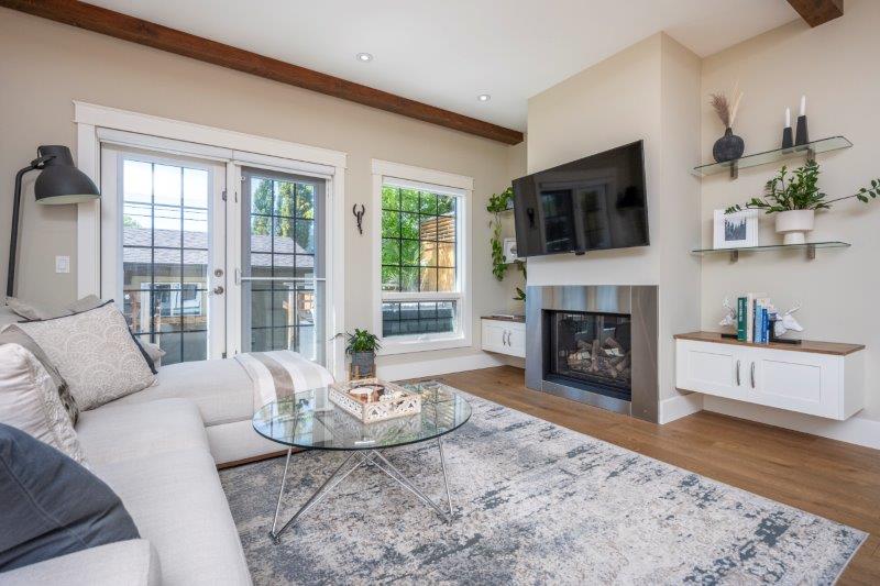 2815 25 Street Southwest, Calgary, 4 Bedrooms Bedrooms, ,3.5 BathroomsBathrooms,Houses,For Rent,2815 25 Street Southwest,3194