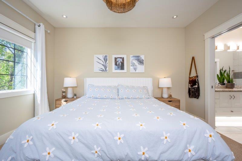 2815 25 Street Southwest, Calgary, 4 Bedrooms Bedrooms, ,3.5 BathroomsBathrooms,Houses,For Rent,2815 25 Street Southwest,3194