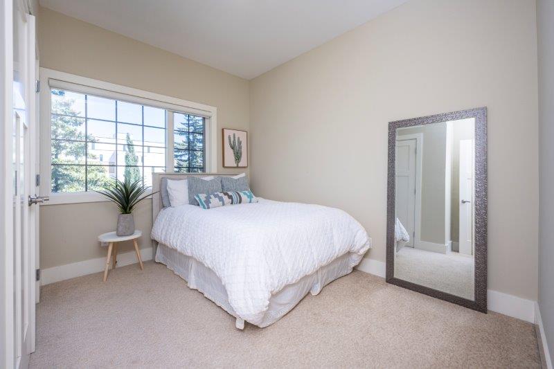 2815 25 Street Southwest, Calgary, 4 Bedrooms Bedrooms, ,3.5 BathroomsBathrooms,Houses,For Rent,2815 25 Street Southwest,3194