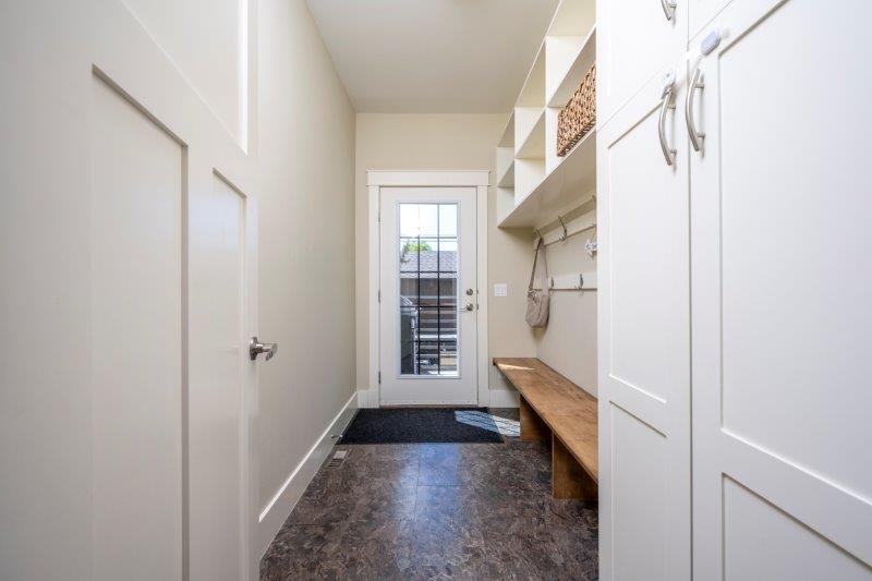 2815 25 Street Southwest, Calgary, 4 Bedrooms Bedrooms, ,3.5 BathroomsBathrooms,Houses,For Rent,2815 25 Street Southwest,3194