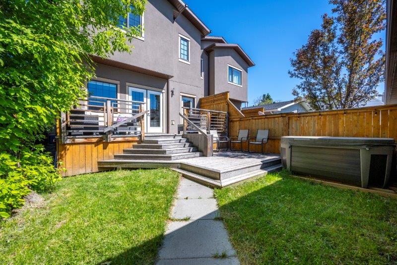 2815 25 Street Southwest, Calgary, 4 Bedrooms Bedrooms, ,3.5 BathroomsBathrooms,Houses,For Rent,2815 25 Street Southwest,3194