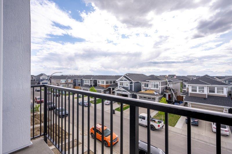 40 Red Sky Manor NE, Calgary, 4 Bedrooms Bedrooms, ,3.5 BathroomsBathrooms,Condos/Townhouses,For Rent,40 Red Sky Manor NE,3195