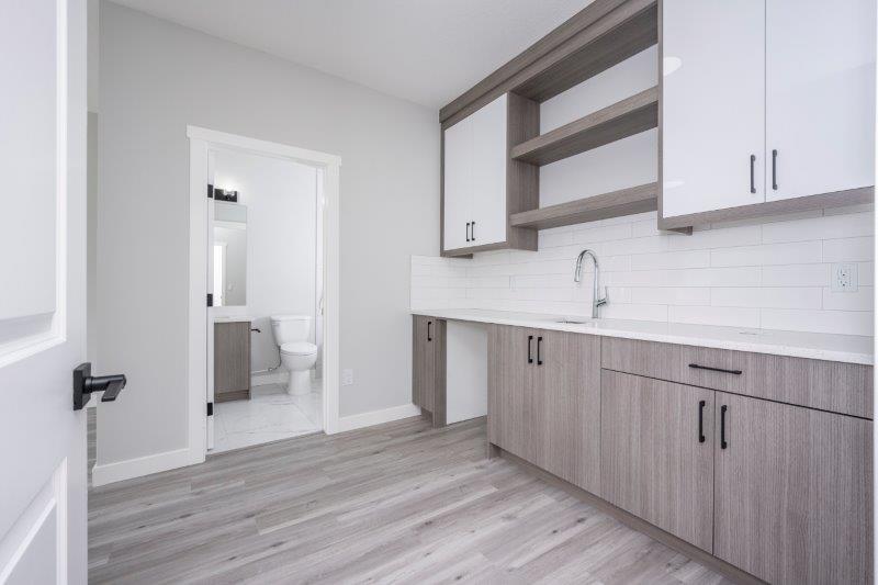 40 Red Sky Manor NE, Calgary, 4 Bedrooms Bedrooms, ,3.5 BathroomsBathrooms,Condos/Townhouses,For Rent,40 Red Sky Manor NE,3195
