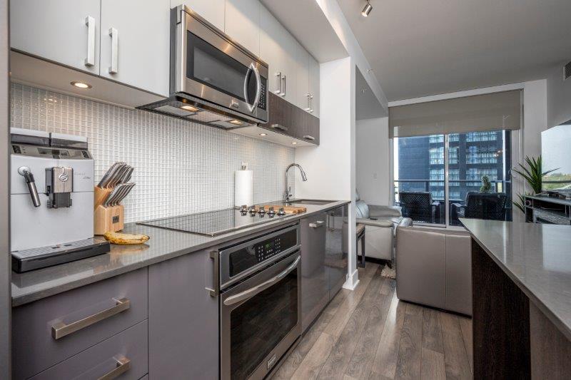 609, 550 Riverfront Avenue SE, Calgary, 1.5 Bedrooms Bedrooms, ,1.5 BathroomsBathrooms,Condos/Townhouses,For Rent,FIRST,609, 550 Riverfront Avenue SE,3198