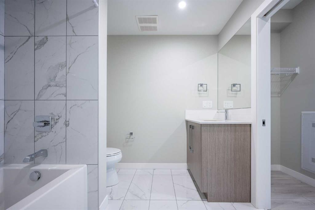 #217, 383 Smith Street NW, Calgary, 1 Bedroom Bedrooms, ,1 BathroomBathrooms,Condos/Townhouses,For Sale,2,3199