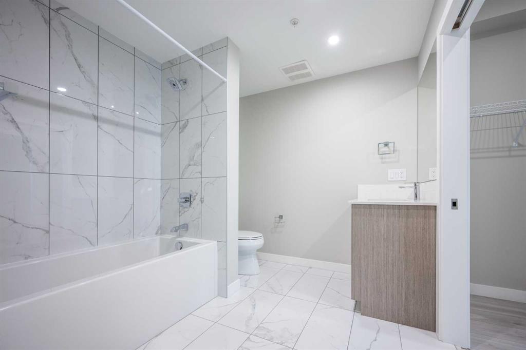 #217, 383 Smith Street NW, Calgary, 1 Bedroom Bedrooms, ,1 BathroomBathrooms,Condos/Townhouses,For Sale,2,3199