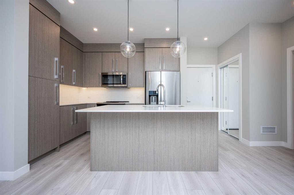 #217, 383 Smith Street NW, Calgary, 1 Bedroom Bedrooms, ,1 BathroomBathrooms,Condos/Townhouses,For Sale,2,3199