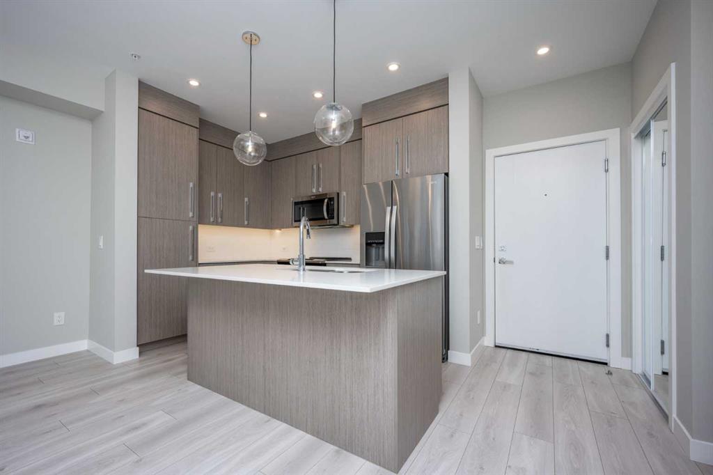 #217, 383 Smith Street NW, Calgary, 1 Bedroom Bedrooms, ,1 BathroomBathrooms,Condos/Townhouses,For Sale,2,3199