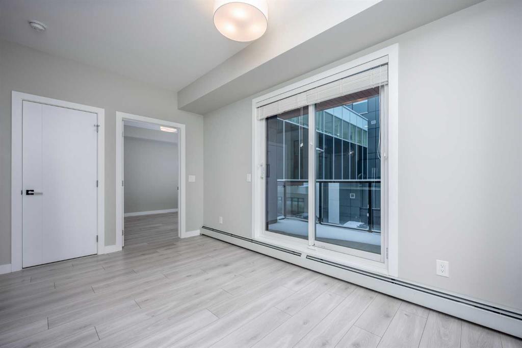 #217, 383 Smith Street NW, Calgary, 1 Bedroom Bedrooms, ,1 BathroomBathrooms,Condos/Townhouses,For Sale,2,3199