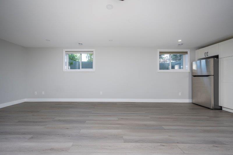 15R Greenwood Crescent Southwest, Calgary, 2 Bedrooms Bedrooms, ,1 BathroomBathrooms,Houses,For Rent,15R Greenwood Crescent Southwest ,3200