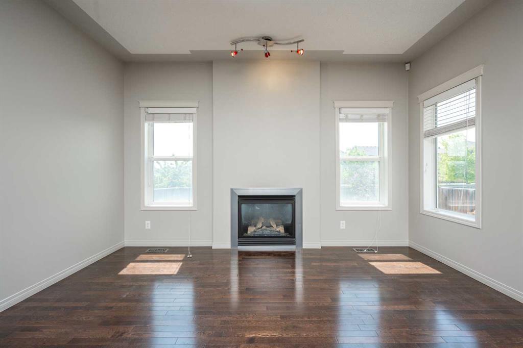 243 Silverado Plains Clsoe SW, Calgary, 3 Bedrooms Bedrooms, ,2 BathroomsBathrooms,Houses,For Sale,3203