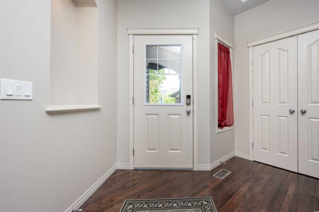 243 Silverado Plains Clsoe SW, Calgary, 3 Bedrooms Bedrooms, ,2 BathroomsBathrooms,Houses,For Sale,3203