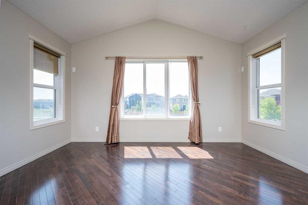 243 Silverado Plains Clsoe SW, Calgary, 3 Bedrooms Bedrooms, ,2 BathroomsBathrooms,Houses,For Sale,3203