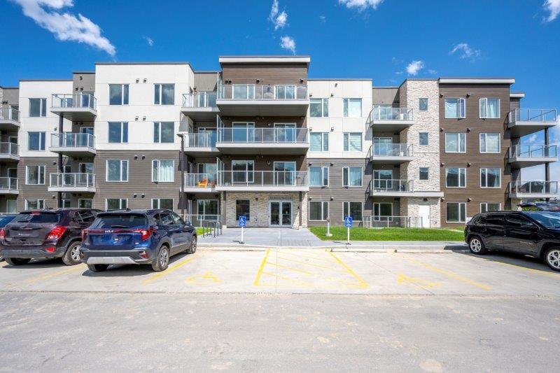 403, 700 Shawnee Square SW, Calgary, 2.5 Bedrooms Bedrooms, ,2 BathroomsBathrooms,Condos/Townhouses,Rented,Shawnee Square,403, 700 Shawnee Square SW,3204