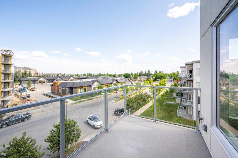 403, 700 Shawnee Square SW, Calgary, 2.5 Bedrooms Bedrooms, ,2 BathroomsBathrooms,Condos/Townhouses,Rented,Shawnee Square,403, 700 Shawnee Square SW,3204
