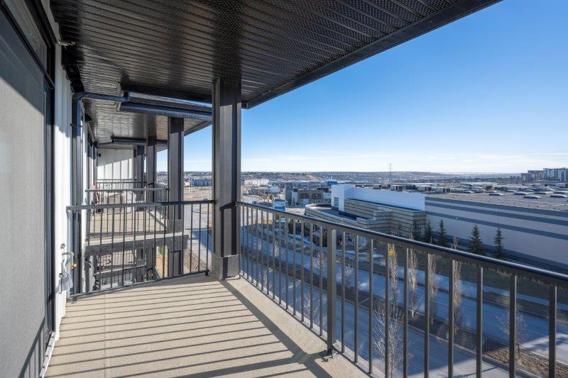 #408, 10 sage Hill NW, Clagary, 2 Bedrooms Bedrooms, ,1 BathroomBathrooms,Condos/Townhouses,For Sale,1,3205