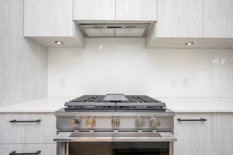 305, 1107 Gladstone Road Northwest, Calgary, 2 Bedrooms Bedrooms, ,2 BathroomsBathrooms,Condos/Townhouses,For Rent,ERA,305, 1107 Gladstone Road Northwest,3207