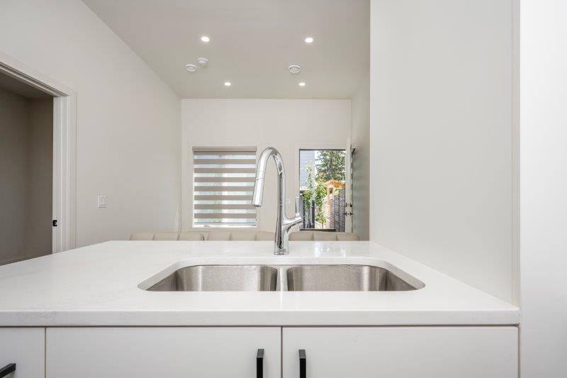 863G Bridge Crescent NE (Garage Suite), Calgary, 1 Bedroom Bedrooms, 0 ,1 BathroomBathrooms,Condos/Townhouses,For Rent,863G Bridge Crescent NE (Garage Suite),0,3208