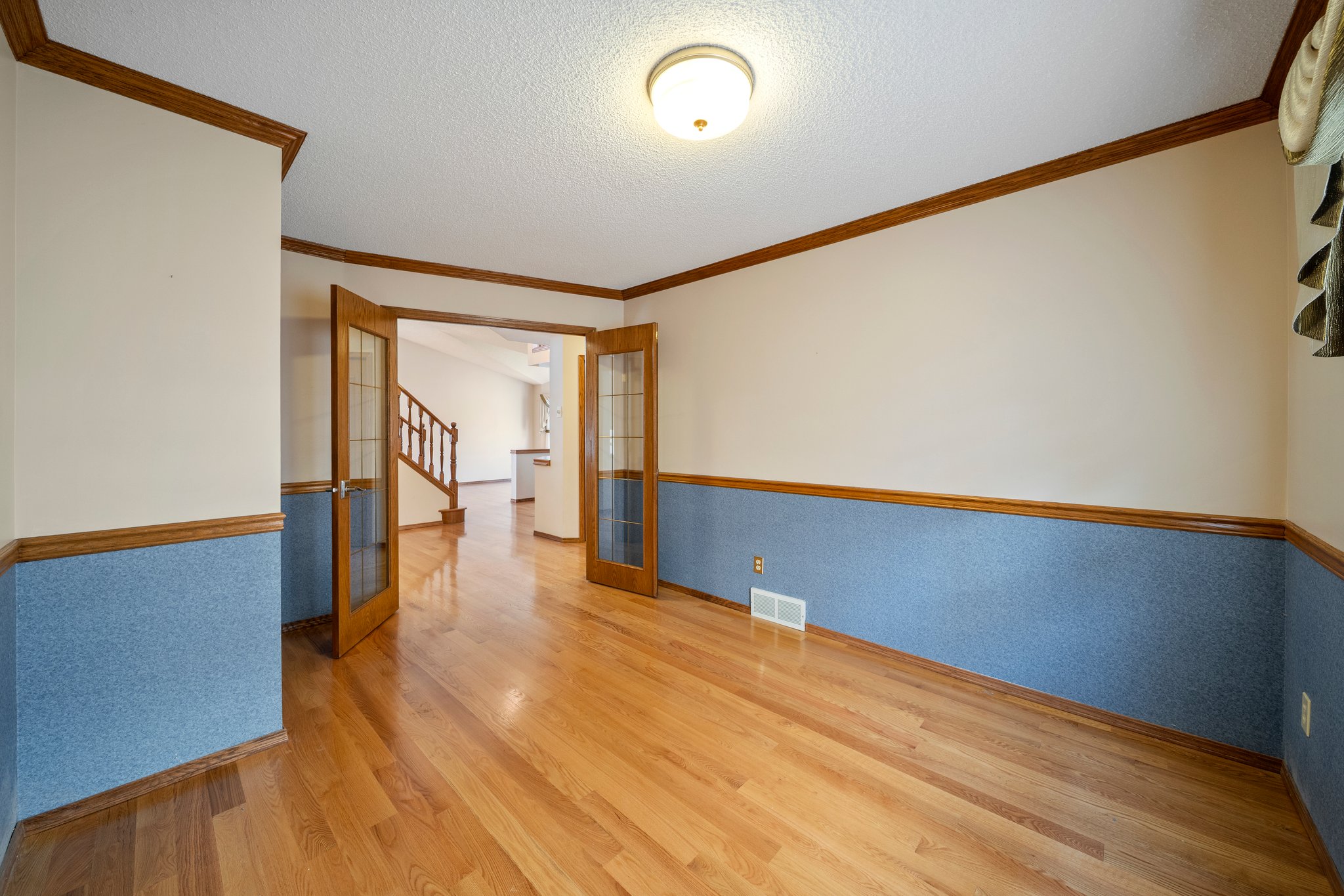 327 Douglas Woods Drive Southeast, Calgary, 4 Bedrooms Bedrooms, ,3.5 BathroomsBathrooms,Houses,For Rent,327 Douglas Woods Drive Southeast,3210