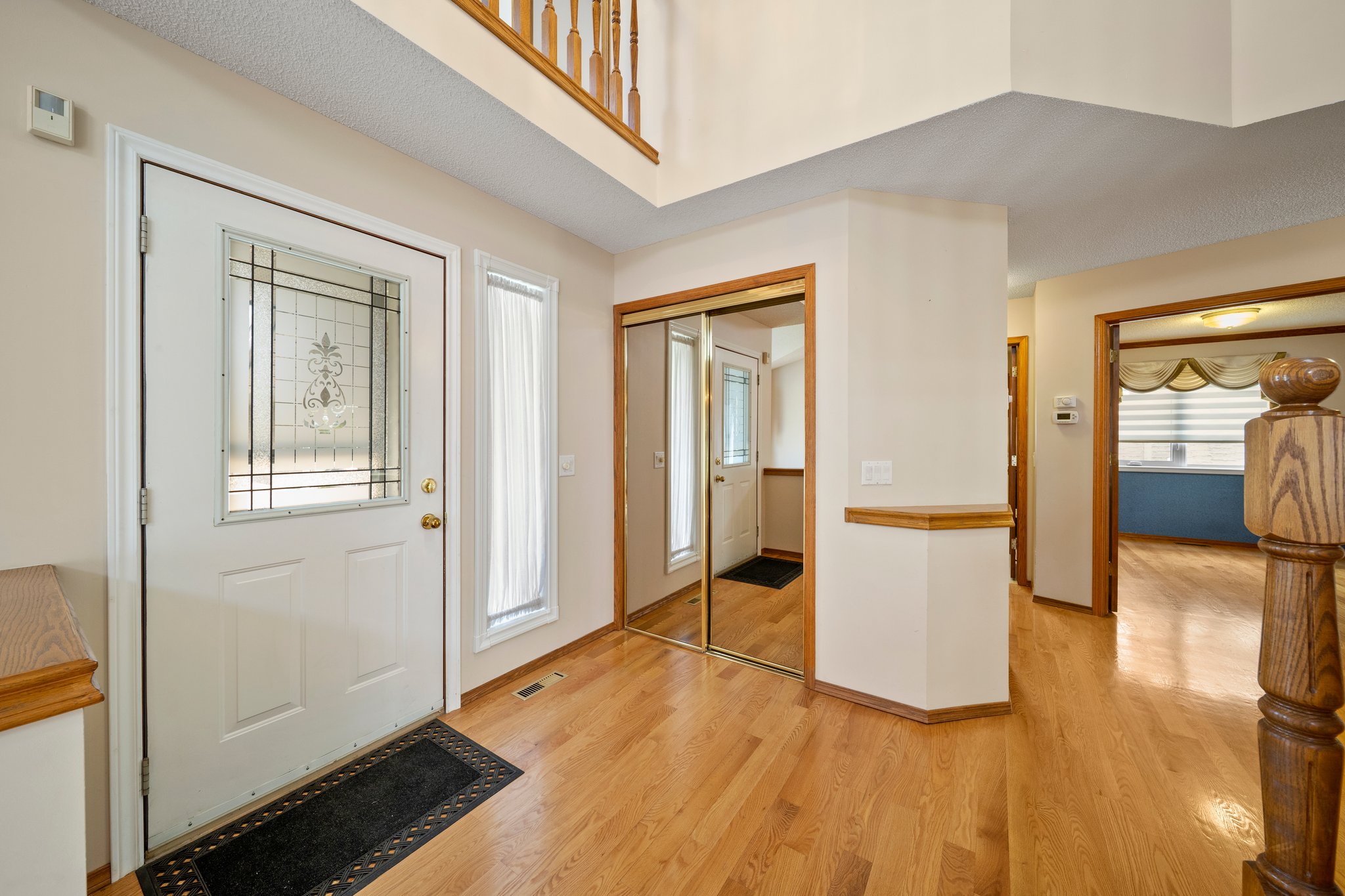 327 Douglas Woods Drive Southeast, Calgary, 4 Bedrooms Bedrooms, ,3.5 BathroomsBathrooms,Houses,For Rent,327 Douglas Woods Drive Southeast,3210