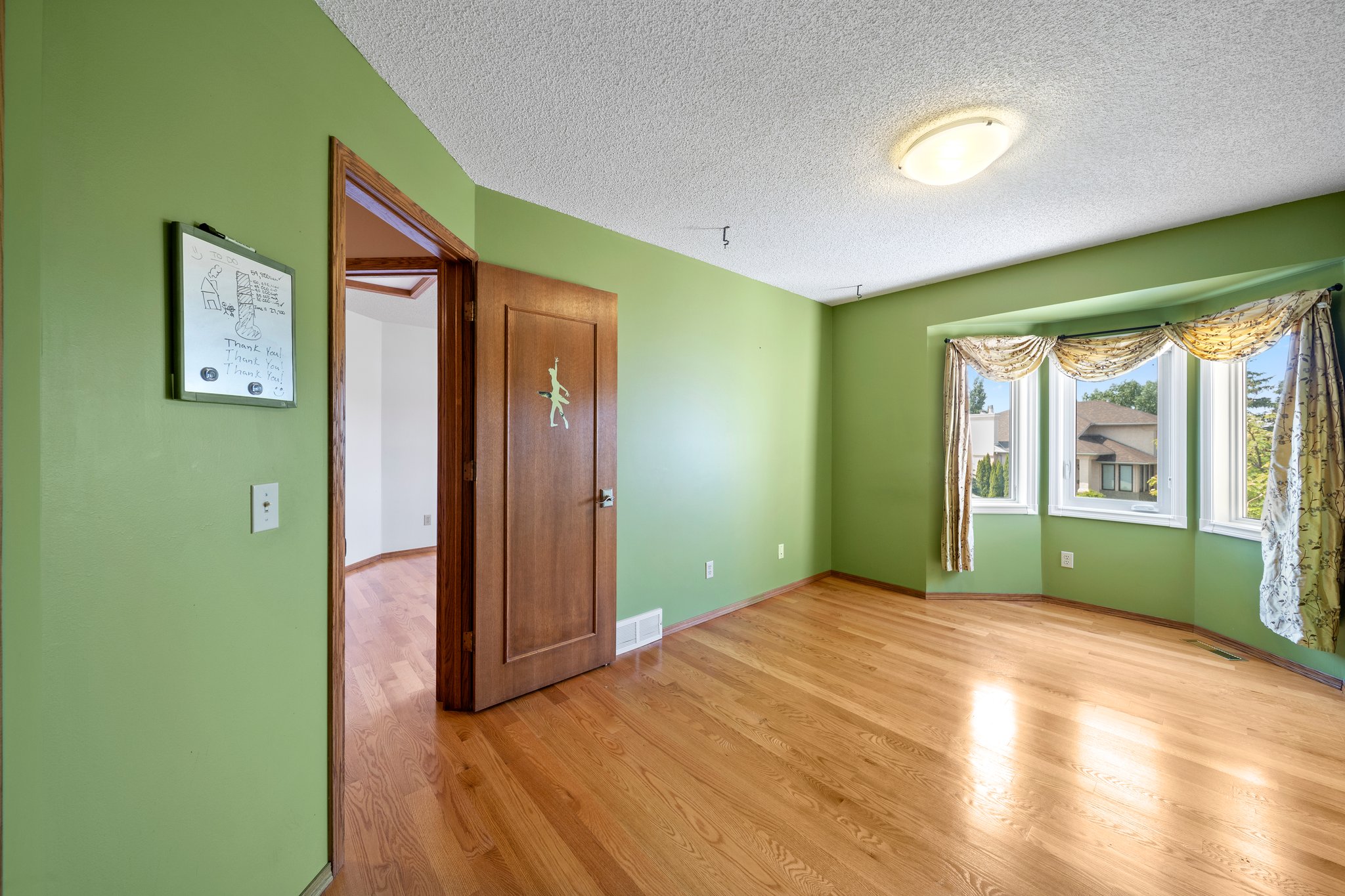 327 Douglas Woods Drive Southeast, Calgary, 4 Bedrooms Bedrooms, ,3.5 BathroomsBathrooms,Houses,For Rent,327 Douglas Woods Drive Southeast,3210