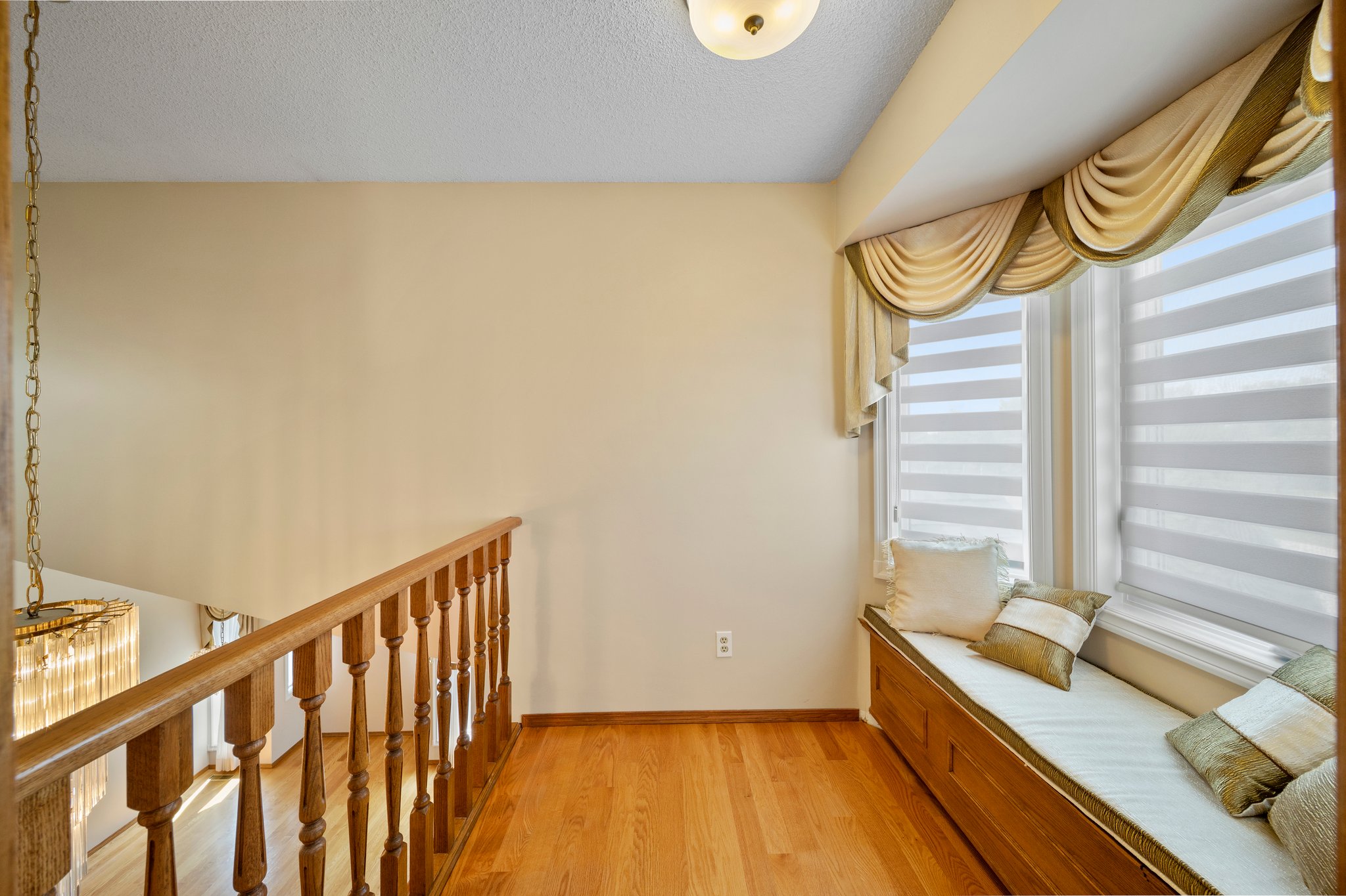 327 Douglas Woods Drive Southeast, Calgary, 4 Bedrooms Bedrooms, ,3.5 BathroomsBathrooms,Houses,For Rent,327 Douglas Woods Drive Southeast,3210