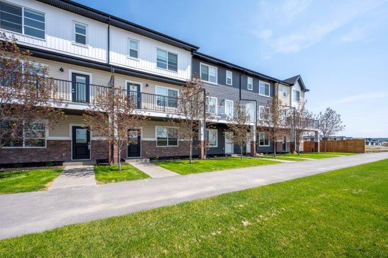 304, 135 Belmont Passage Southwest, Calgary, 3 Bedrooms Bedrooms, ,2.5 BathroomsBathrooms,Condos/Townhouses,For Rent,Briarfirld Townhomes,304, 135 Belmont Passage Southwest,3213