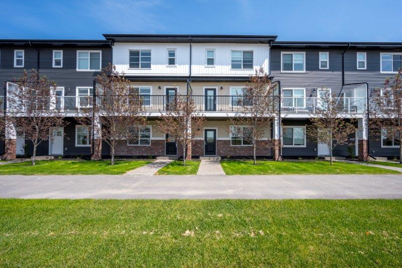 304, 135 Belmont Passage Southwest, Calgary, 3 Bedrooms Bedrooms, ,2.5 BathroomsBathrooms,Condos/Townhouses,For Rent,Briarfirld Townhomes,304, 135 Belmont Passage Southwest,3213