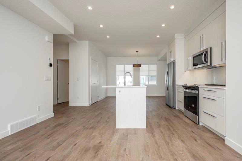 304, 135 Belmont Passage Southwest, Calgary, 3 Bedrooms Bedrooms, ,2.5 BathroomsBathrooms,Condos/Townhouses,For Rent,Briarfirld Townhomes,304, 135 Belmont Passage Southwest,3213