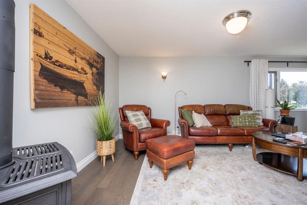 4 Beddington Way NE, Calgary, 4 Bedrooms Bedrooms, ,1 BathroomBathrooms,Houses,For Sale,3214