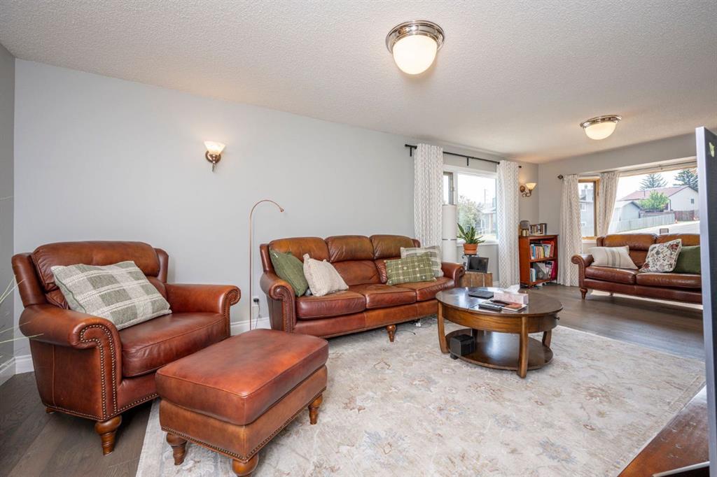 4 Beddington Way NE, Calgary, 4 Bedrooms Bedrooms, ,1 BathroomBathrooms,Houses,For Sale,3214