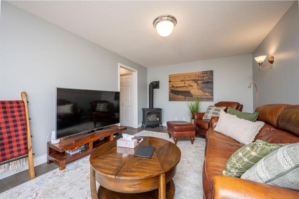 4 Beddington Way NE, Calgary, 4 Bedrooms Bedrooms, ,1 BathroomBathrooms,Houses,For Sale,3214