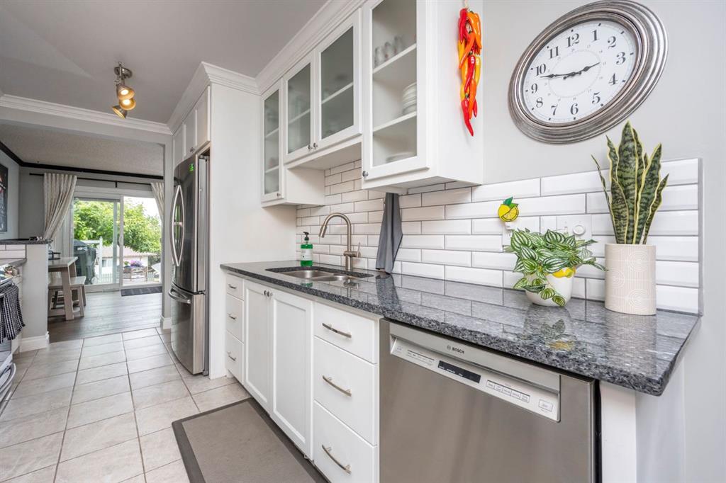 4 Beddington Way NE, Calgary, 4 Bedrooms Bedrooms, ,1 BathroomBathrooms,Houses,For Sale,3214