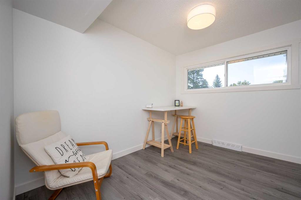 724 80 Avenue SW, Calgary, 5 Bedrooms Bedrooms, ,2 BathroomsBathrooms,Houses,For Sale,3215