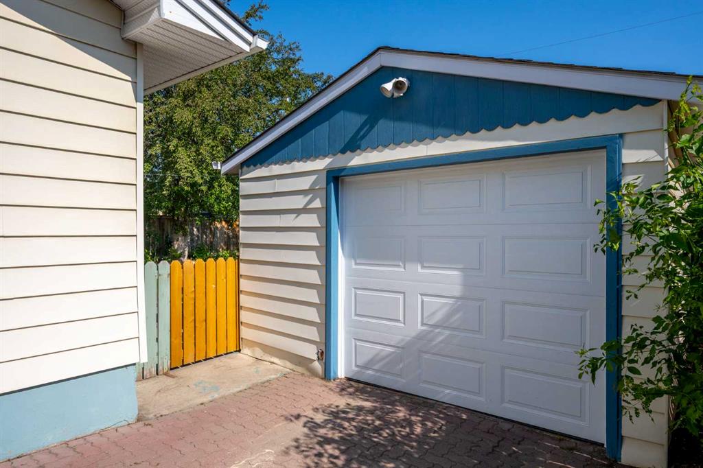 724 80 Avenue SW, Calgary, 5 Bedrooms Bedrooms, ,2 BathroomsBathrooms,Houses,For Sale,3215