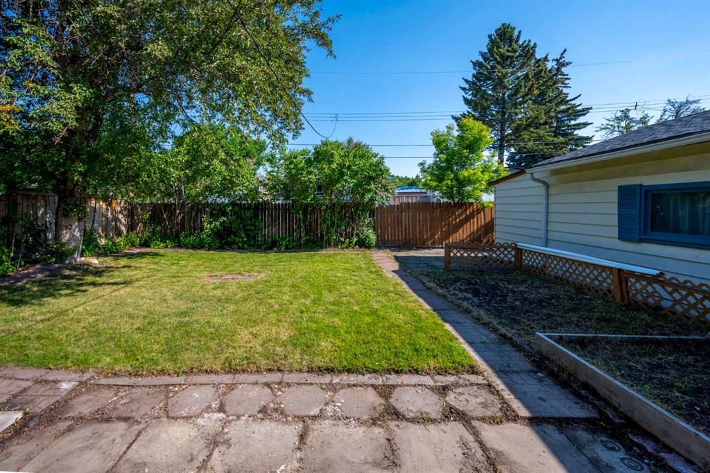724 80 Avenue SW, Calgary, 5 Bedrooms Bedrooms, ,2 BathroomsBathrooms,Houses,For Sale,3215