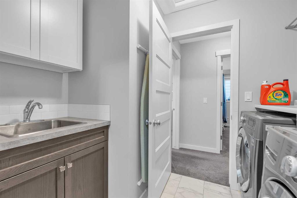 203 Reunion Green NW, Airdrie, 4 Bedrooms Bedrooms, ,2 BathroomsBathrooms,Houses,For Sale,3216
