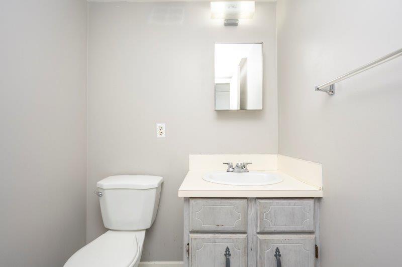 383 Abergale Drive Northeast, Calgary, 4 Bedrooms Bedrooms, ,1.5 BathroomsBathrooms,Houses,For Rent,383 Abergale Drive Northeast,3218