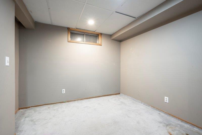 383 Abergale Drive Northeast, Calgary, 4 Bedrooms Bedrooms, ,1.5 BathroomsBathrooms,Houses,For Rent,383 Abergale Drive Northeast,3218