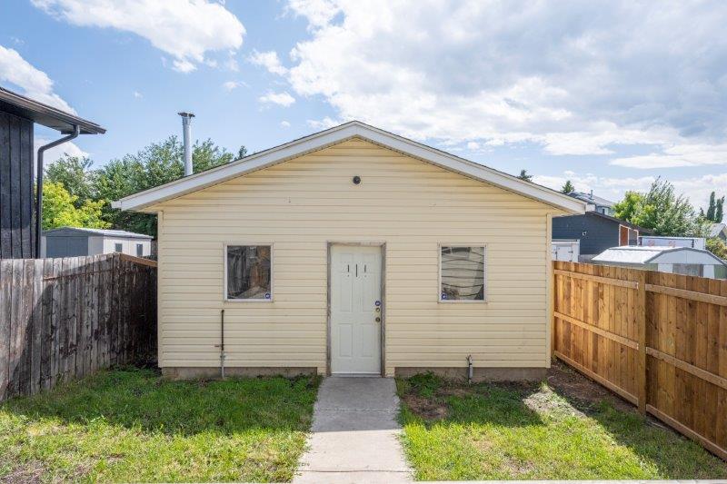 383 Abergale Drive Northeast, Calgary, 4 Bedrooms Bedrooms, ,1.5 BathroomsBathrooms,Houses,For Rent,383 Abergale Drive Northeast,3218