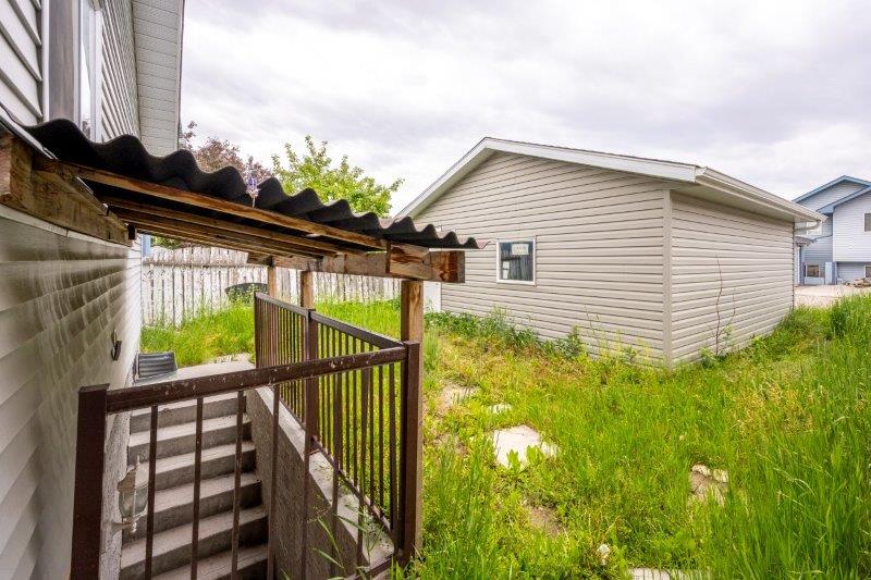 262 Martinwood Place Northeast, Calgary, 5 Bedrooms Bedrooms, ,3 BathroomsBathrooms,Houses,For Rent,262 Martinwood Place Northeast,3221