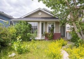 262 Martinwood Place Northeast, Calgary, 5 Bedrooms Bedrooms, ,3 BathroomsBathrooms,Houses,For Rent,262 Martinwood Place Northeast,3221