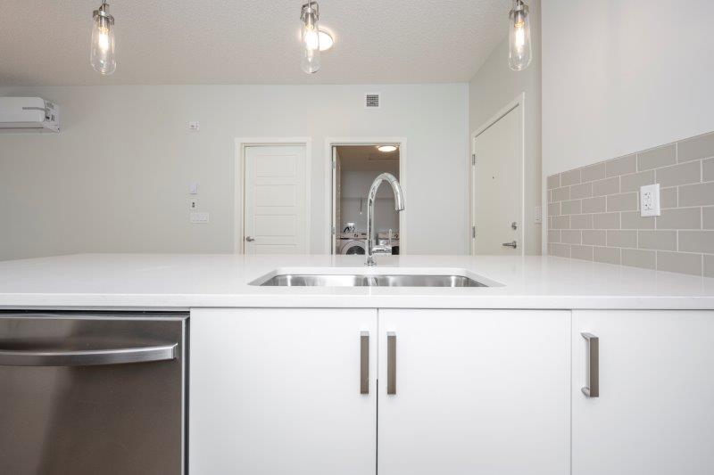 2403, 550 Belmont Street SW, Calgary, 2 Bedrooms Bedrooms, ,2 BathroomsBathrooms,Condos/Townhouses,For Rent,Belmont Plaza,2403, 550 Belmont Street SW,3222