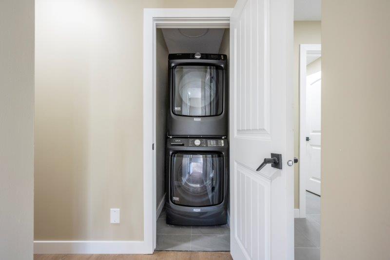 232 Strickland Bay SW, Calgary, 4 Bedrooms Bedrooms, ,3 BathroomsBathrooms,Houses,For Rent,232 Strickland Bay SW,3223