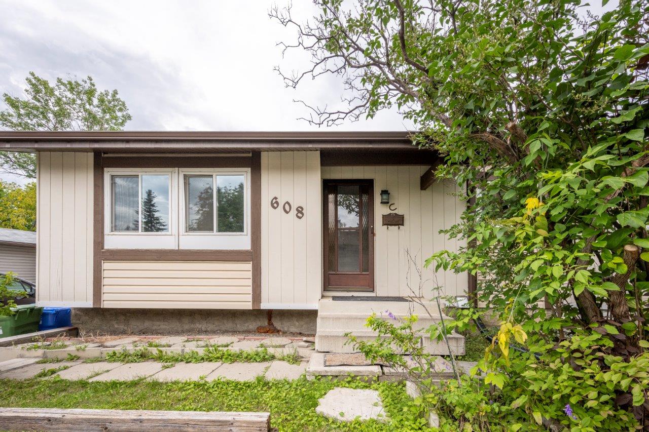 608R Olympia Drive SE, Calgary, 2 Bedrooms Bedrooms, 0 ,1 BathroomBathrooms,Houses,For Rent,0,3226