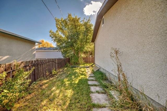 608R Olympia Drive SE, Calgary, 2 Bedrooms Bedrooms, 0 ,1 BathroomBathrooms,Houses,For Rent,0,3226