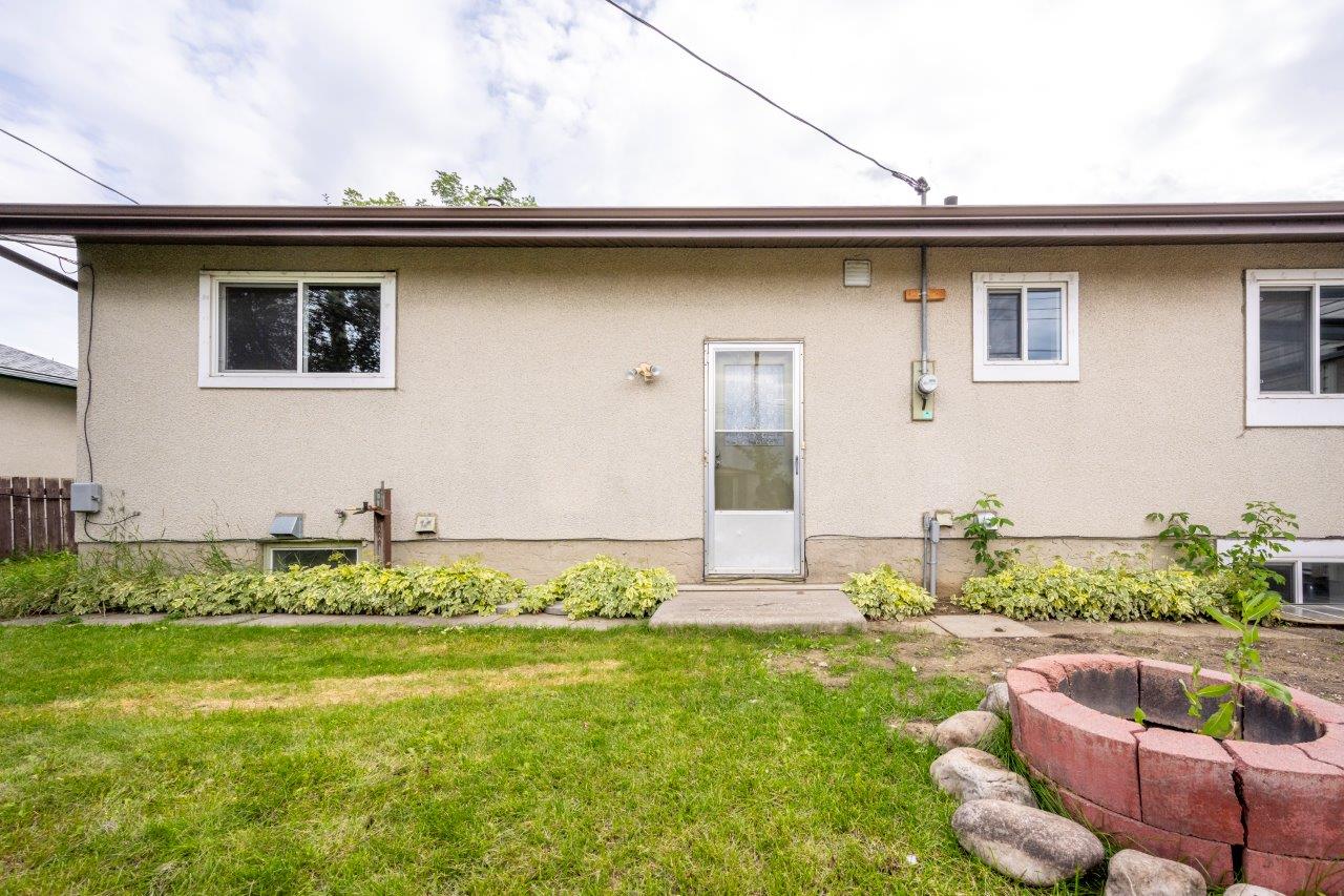608R Olympia Drive SE, Calgary, 2 Bedrooms Bedrooms, 0 ,1 BathroomBathrooms,Houses,For Rent,0,3226
