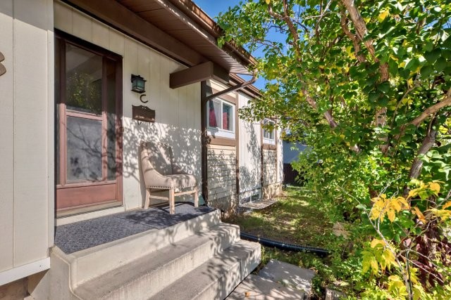 608R Olympia Drive SE, Calgary, 2 Bedrooms Bedrooms, 0 ,1 BathroomBathrooms,Houses,For Rent,0,3226