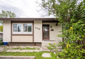 608R Olympia Drive SE, Calgary, 2 Bedrooms Bedrooms, 0 ,1 BathroomBathrooms,Houses,For Rent,0,3226