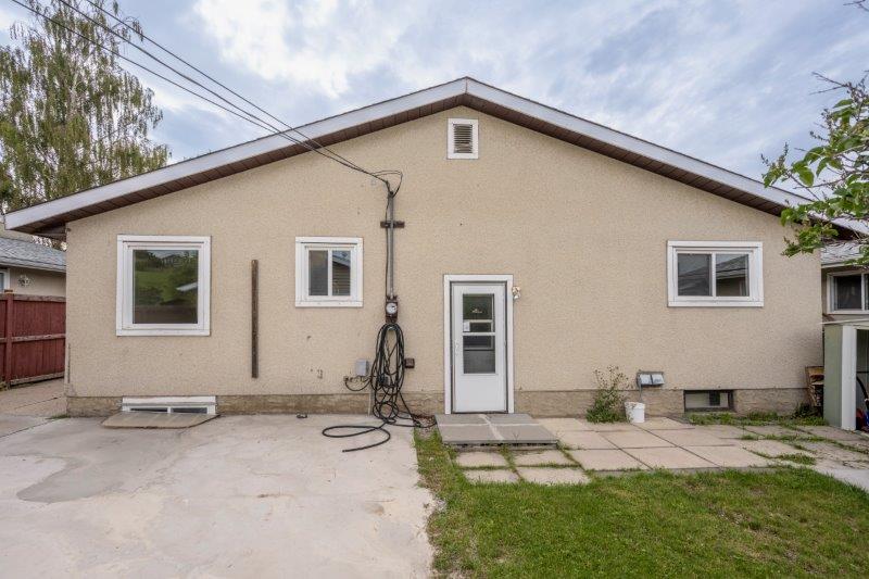 718R Olympia Drive SE, Calgary, 2 Bedrooms Bedrooms, 0 ,1 BathroomBathrooms,Houses,For Rent,0,3228